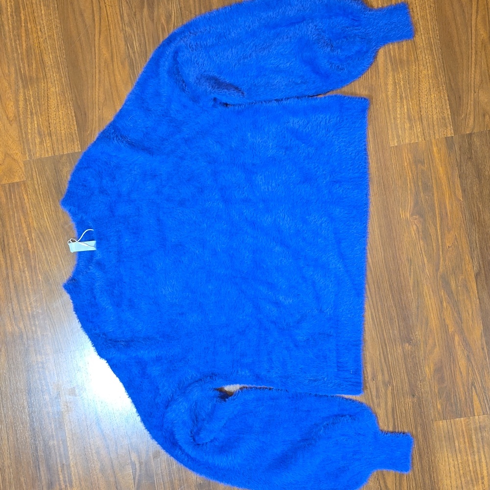 Southern Shirt Co Cropped Feather Knit Sweater - Dazzling Blue - Picture 3 of 9